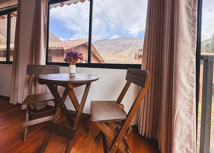 Large Stylish Semi-house In Rinconada