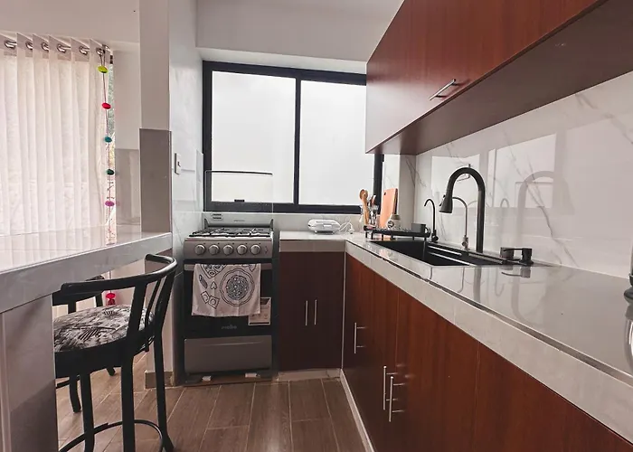 Large Stylish Semi-house In Rinconada